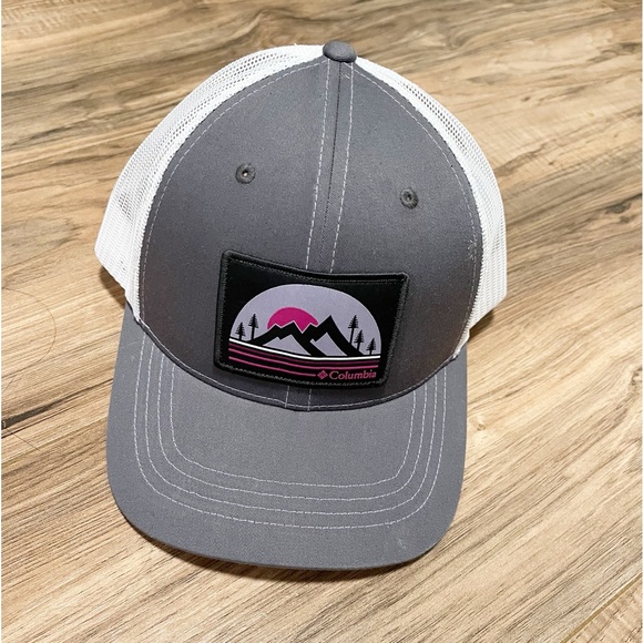 Columbia Accessories - Columbia PFG Snap Back Mountain Grey Hat Women